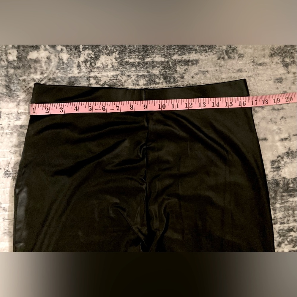 Back high-waisted PU leather leggings in size XL - Picture 4 of 8